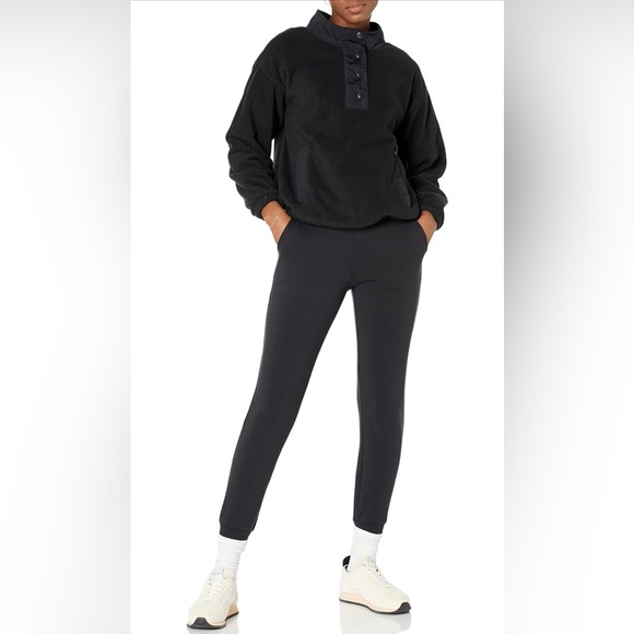 NWT Amazon Essential Women’s Relaxed Fit  Microfleece High Neck Black Pu… - Picture 5 of 9